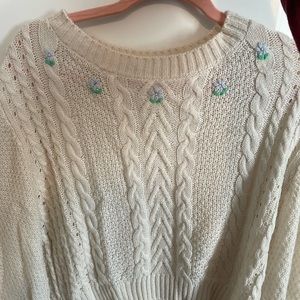 long sleeve sweater with cute flower embroidery